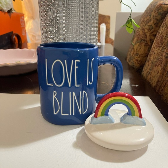 Rae dunn blue mug with topper lids love is blind - Picture 3 of 5